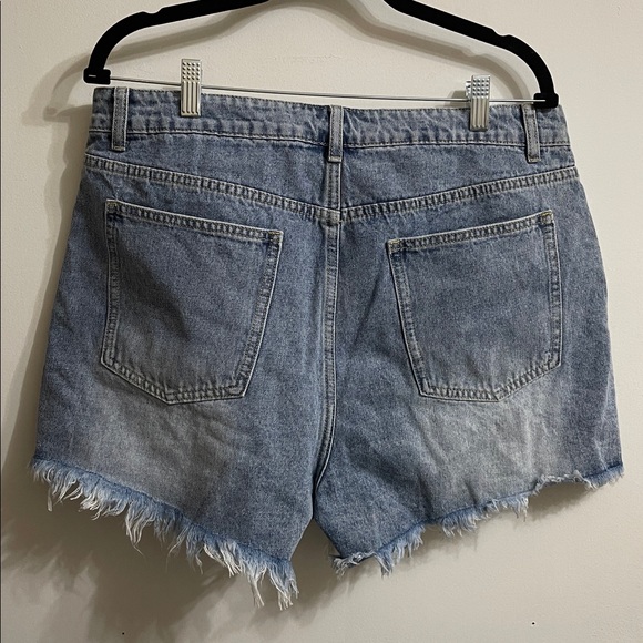 Micas jean shorts - Picture 2 of 3